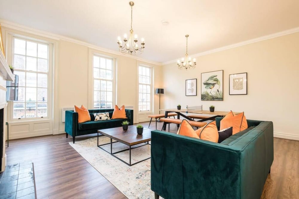 Host Apartments The Rodney Townhouse view 2