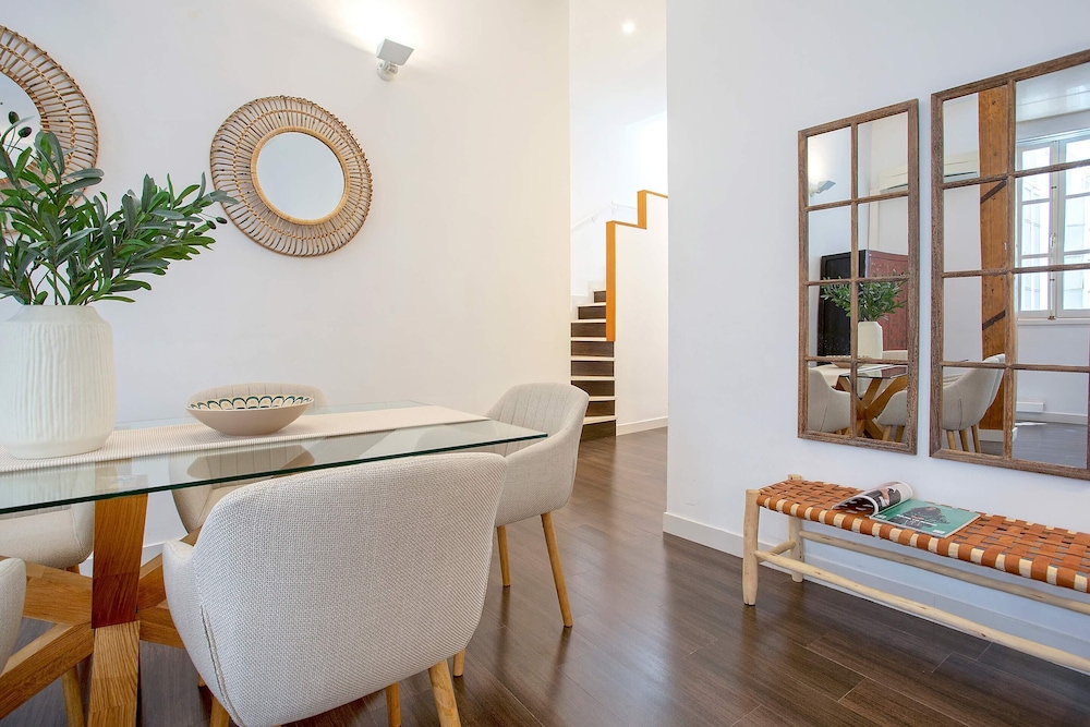 Wonderful Duplex Located in the Center of Malaga. Larios II