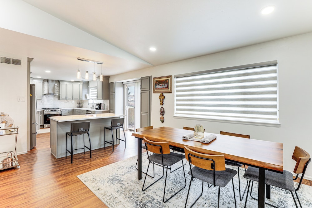 5 Mi to Cherry Creek State Park: Home w/ Yard!