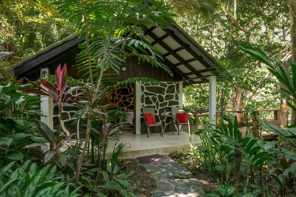 Hotel Black Rock Lodge - Image 1