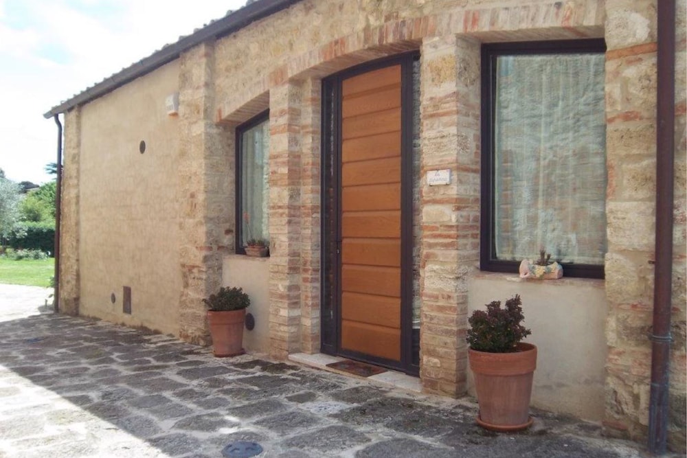 Wonderful private villa for 4 people with WIFI, pool, A/C, TV, terrace and parking