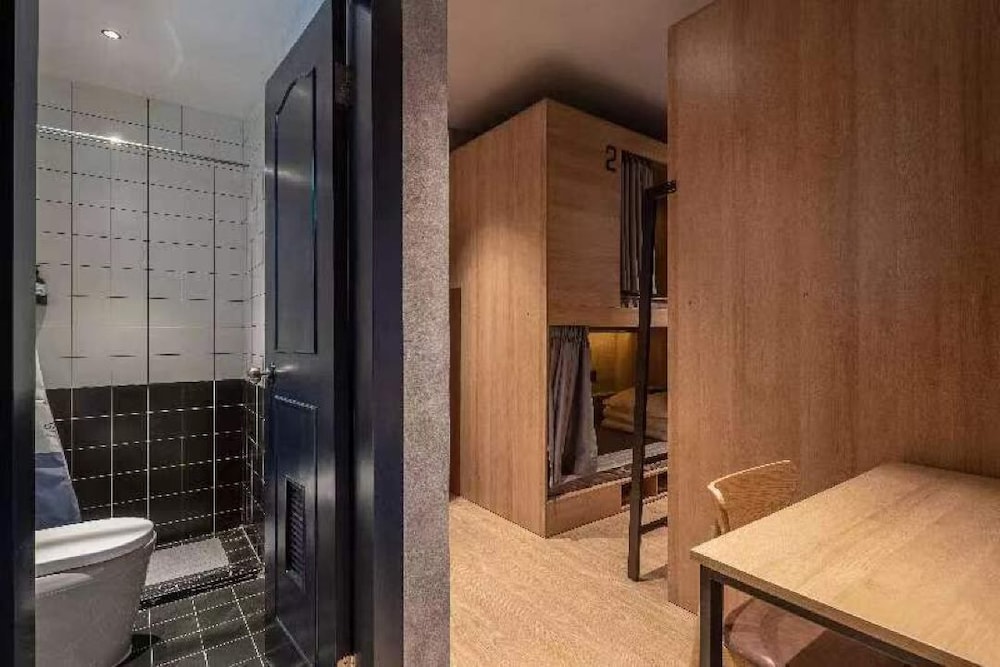 Iforest Youth Hotel - Nanjing Road Pedestrian Street Huanghe Road Store