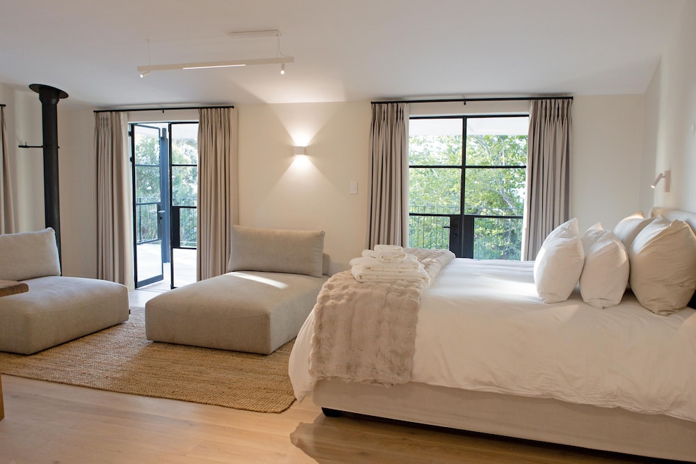 River 42 Camps Bay - Luxury Villa With Pool Stream