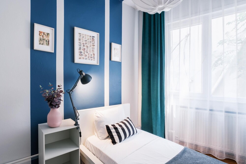 Charming Flat Near Osmanbey Metro Station