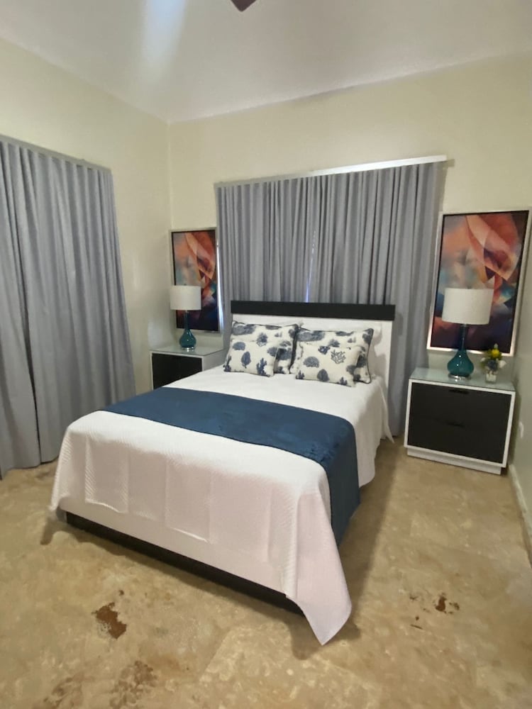 Luxury 5 Bedrooms Villa in Hispañola -sosua