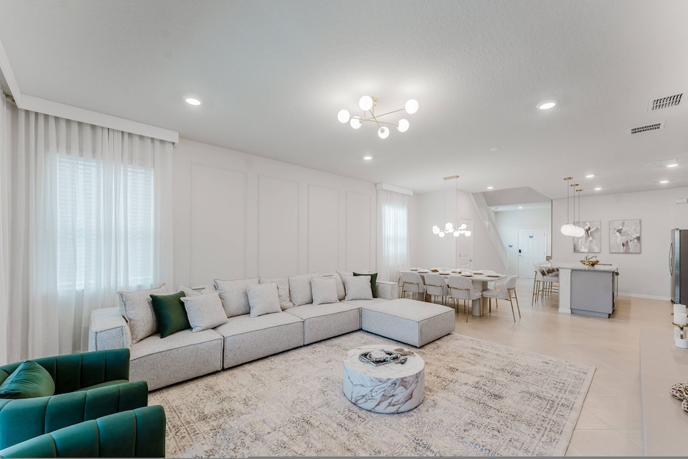 Amazing 7 bd Summerkitchen Gameroom