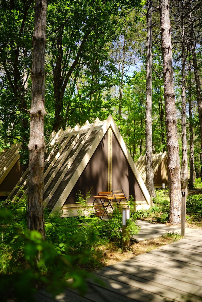 Longosphere Glamping view 4