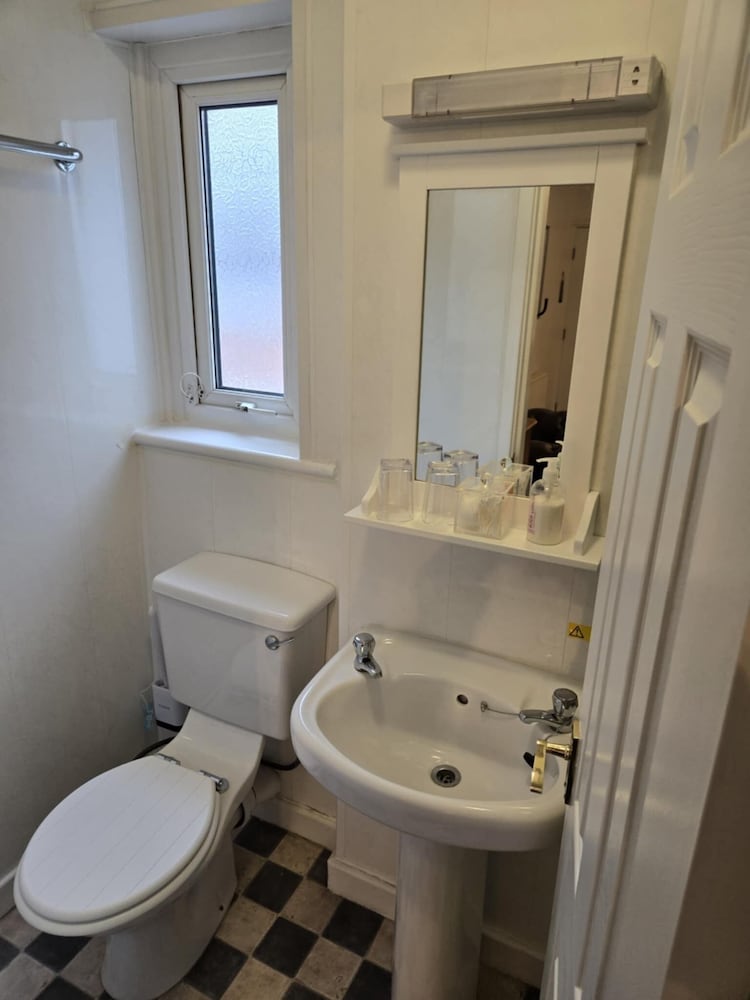 Q Accommodation