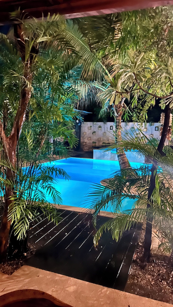TRECE LUNAS TULUM