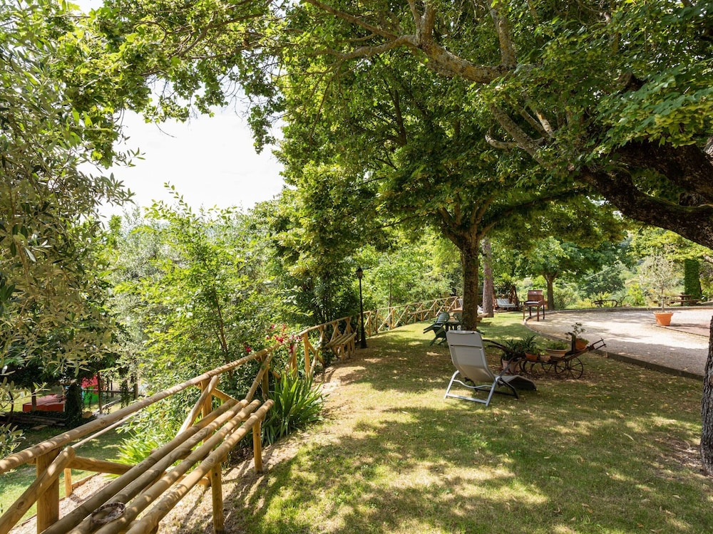 Belvilla by OYO Holiday Home in Assisi With Pool photo 3