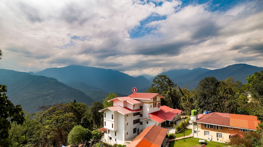 Yashshree Pelling Chekhim Retreat