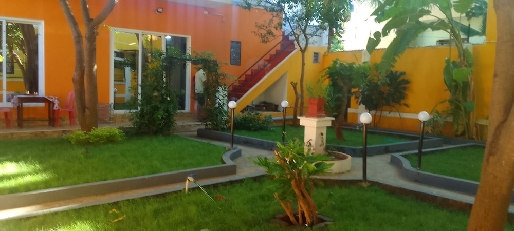 Photo 9