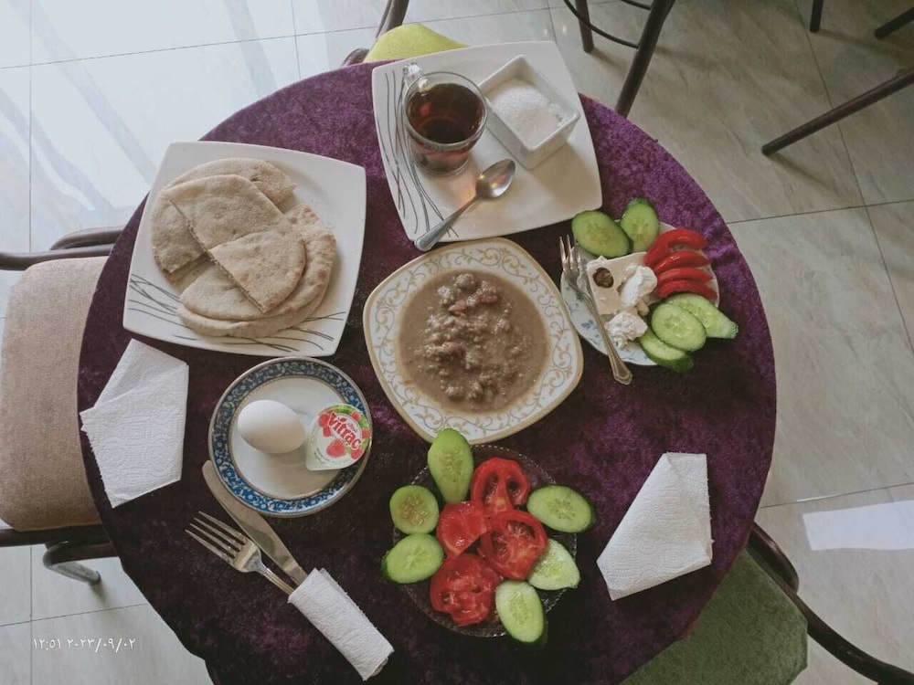 Cairo plaza 2 hotel