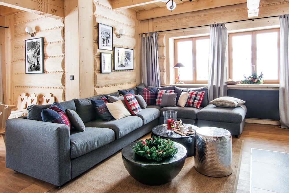 Luxury Chalet Villa Gorsky Hanco view 4