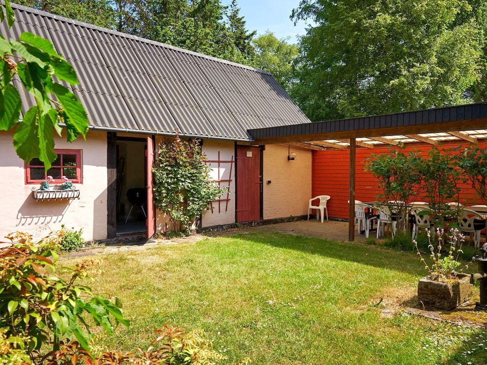 10 Person Holiday Home in Nexo view 4