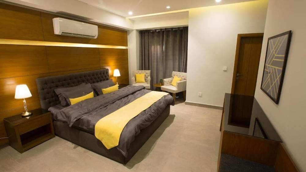 Space Luxury Rental Suites
