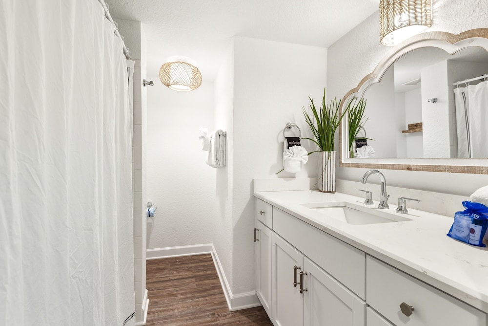 Shoreline Garden 16 3 Bedroom Townhouse