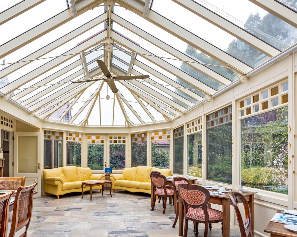 Bethany Manor Bed & Breakfast