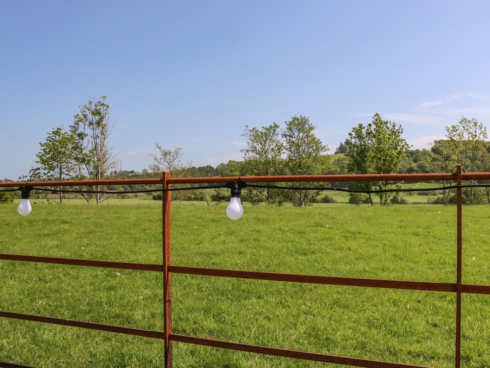 Skirden View