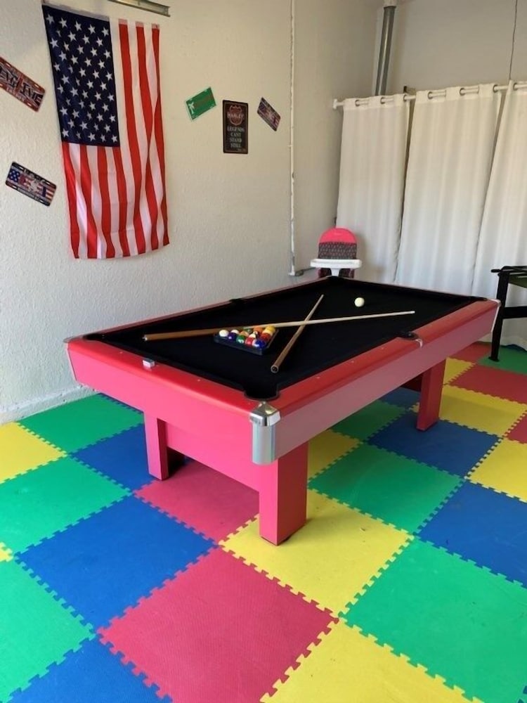 Tuscan Hills 3 Bed, 2 Bath Courtyard Villa 3 Bedroom Villa by Redawning - Image 4