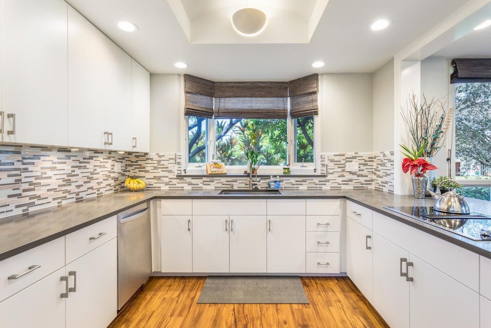 Gorgeous Hawaii Unit Sleeps 6! Access to Fitness and Tennis - Vrkcv