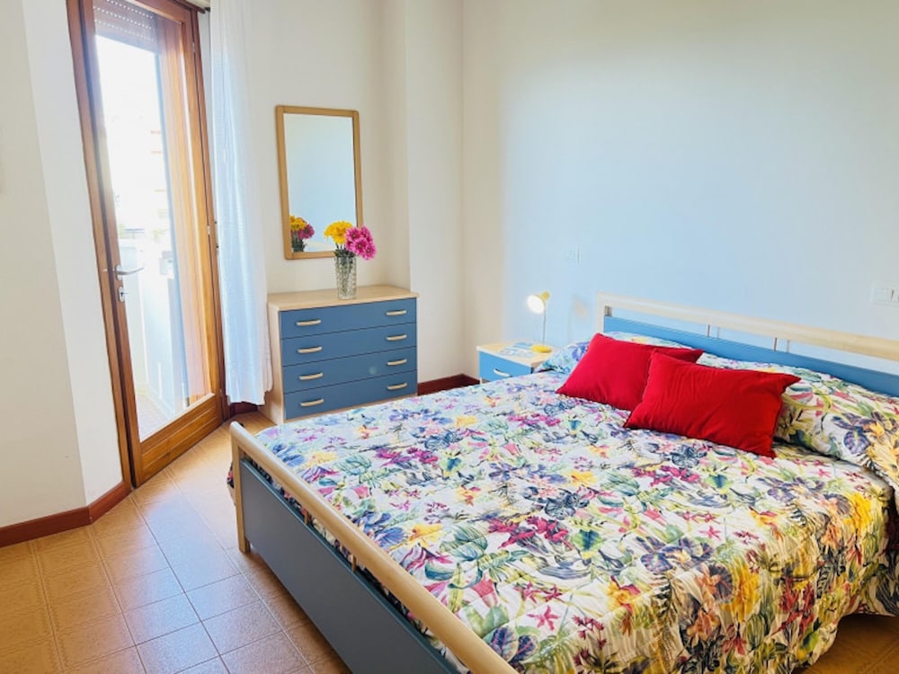 Sea View Apartment - Beahost