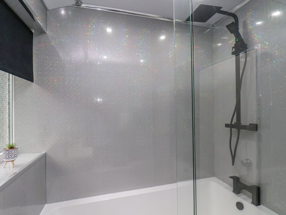 Wobble Pops
