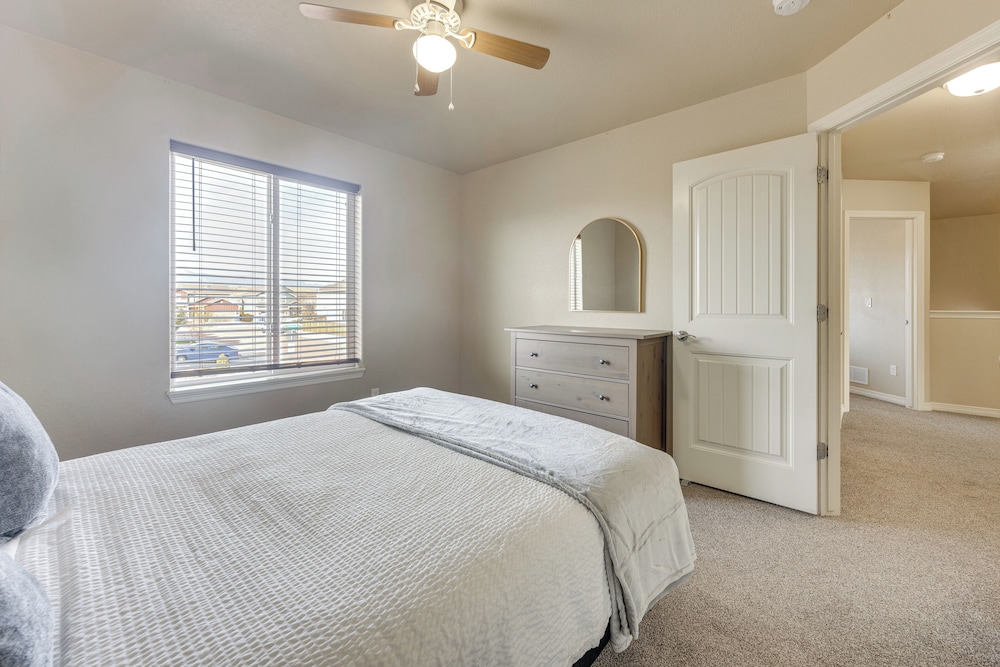 Explore Pikes Peak & Colorado Springs: Family Home