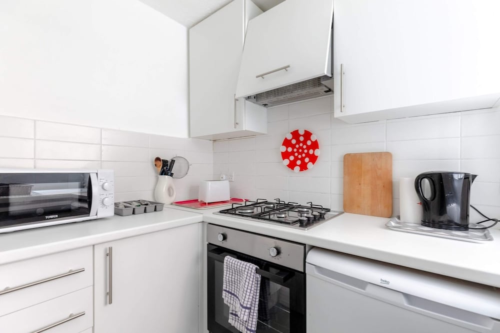 Cosy 1bedroom Flat - 2 Min Walk to Kensington Gardens!