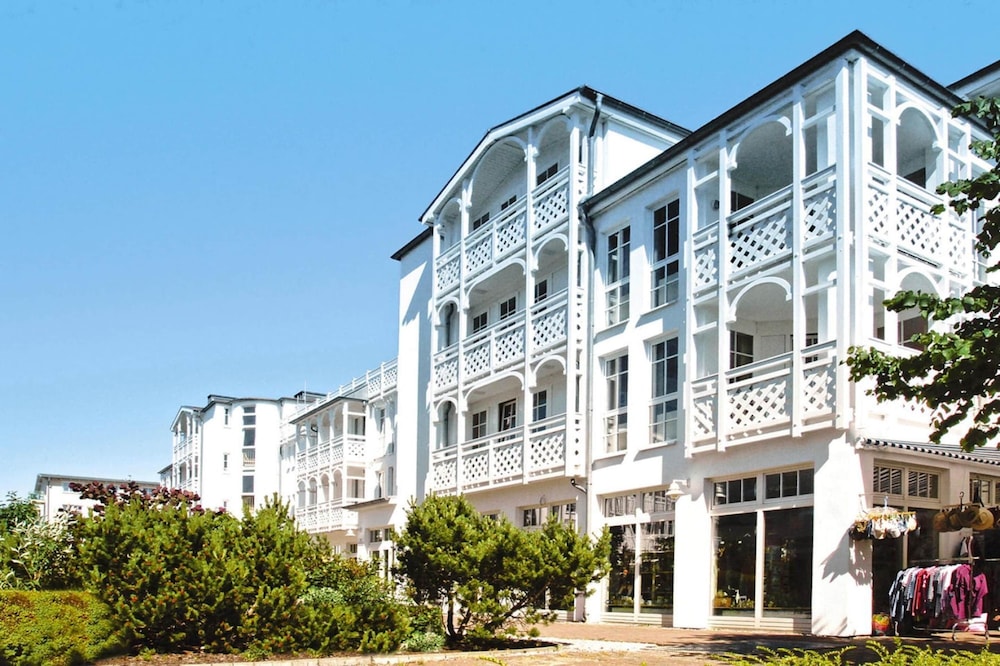 Holiday Complex in Sellin Near Beach