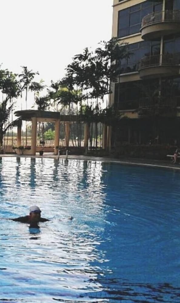 Lagenda Condominium