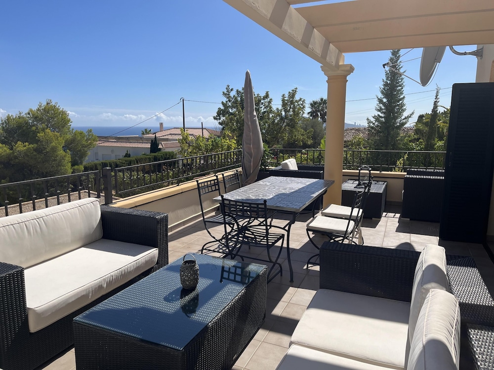Altea Hills Hideaway With Stunning Views