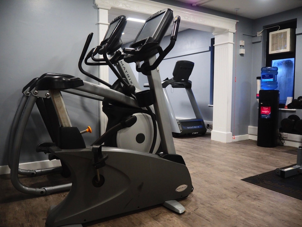 Telford Vacations - Ramada by Wyndham Telford Ironbridge - Property Image 3