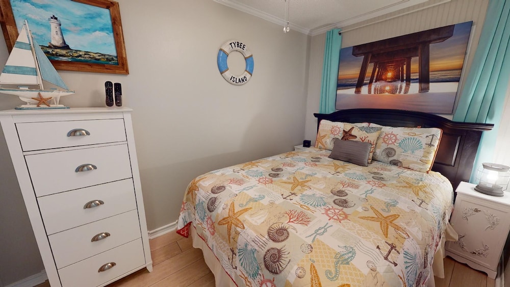Beach Racquet B by Tybee Vacation Rentals