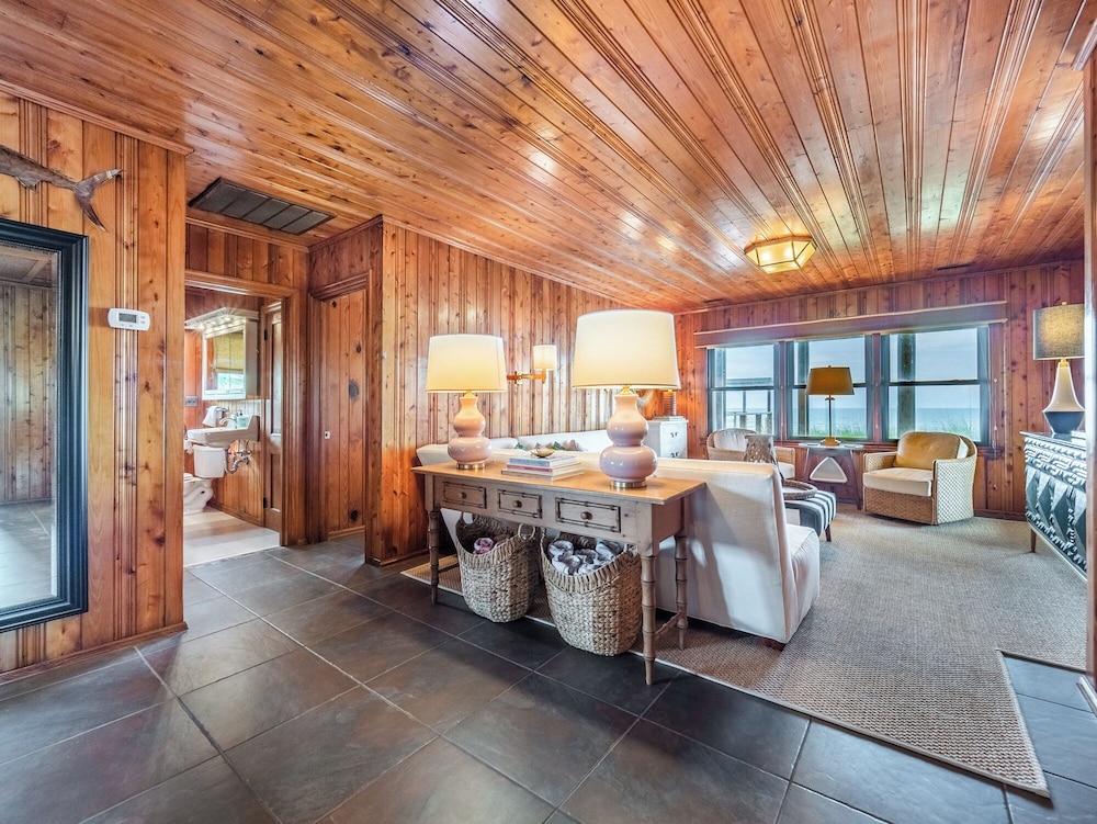 Sea Strapped by Topsail Realty
