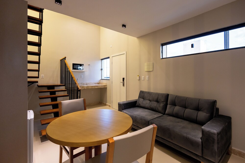 Aira Hotel