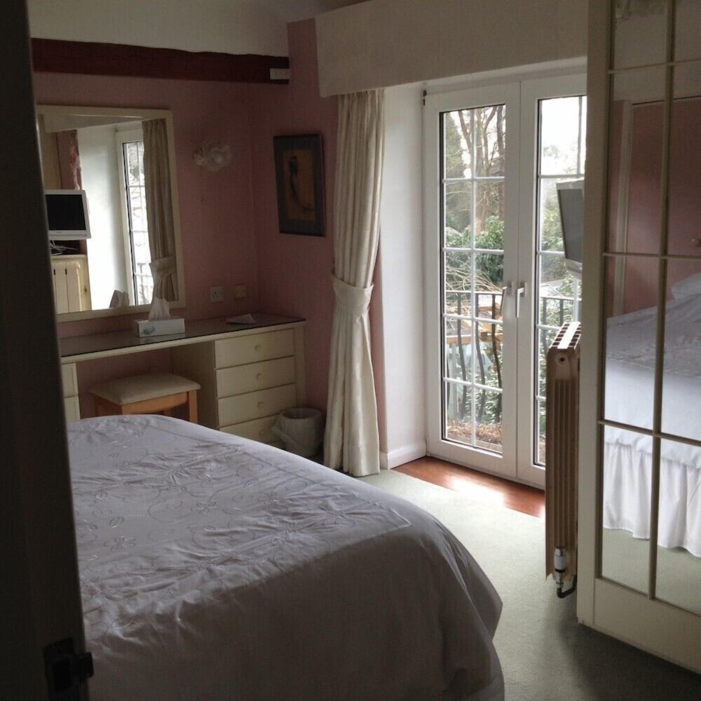 Holly House