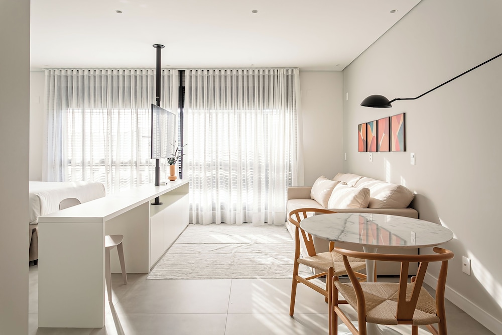 First Residencial Multifuncional by Viva - Conforto e Fácil Acesso às Melhores Praias de Floripa