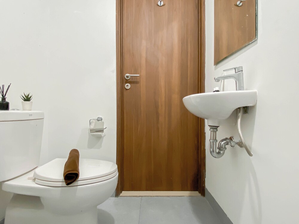 Neutral Minimalist Studio Apartment At Lrt City Sentul - Royal Sentul Park