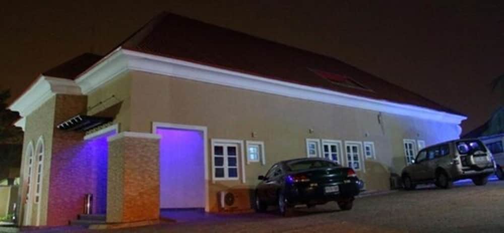 O-jays Guest House