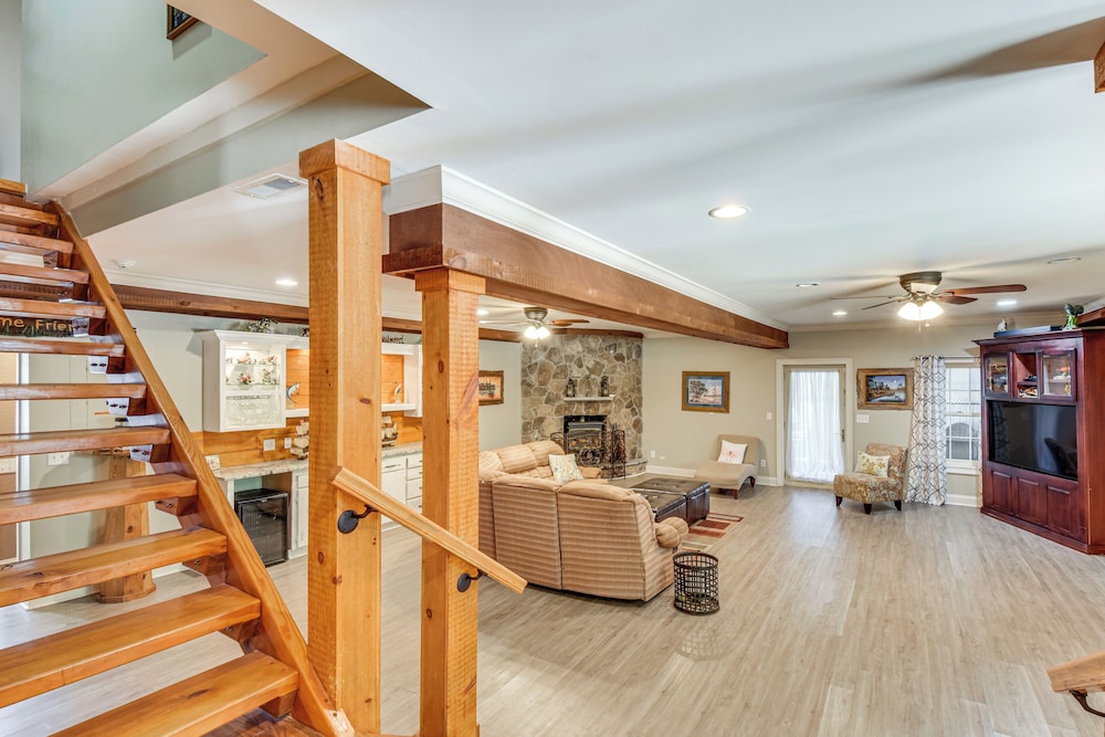 Lake Hartwell Haven w/ Boat Dock in Westminster!