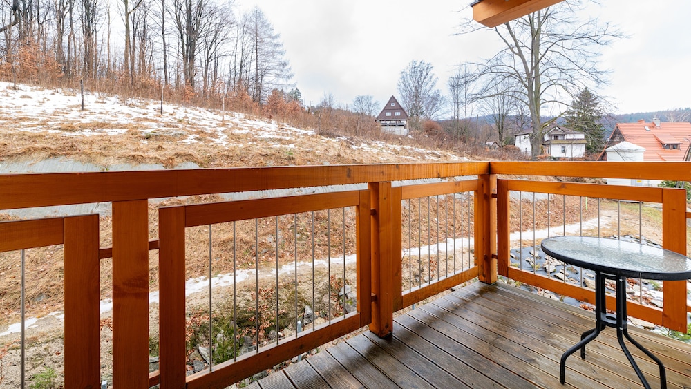 Apartamenty Sun & Snow Waryńskiego view 4