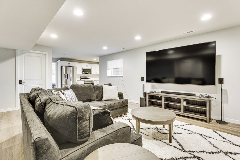 Spacious & Modern Home w/ Deck in Oregon!