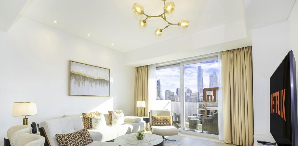 LUX The JW Marina Suite 2