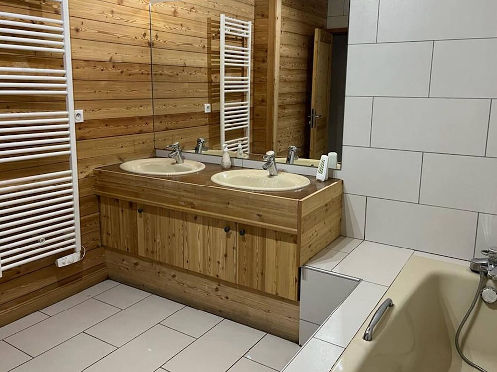 Chalet in Les Deux Alpes With Panoramic Views