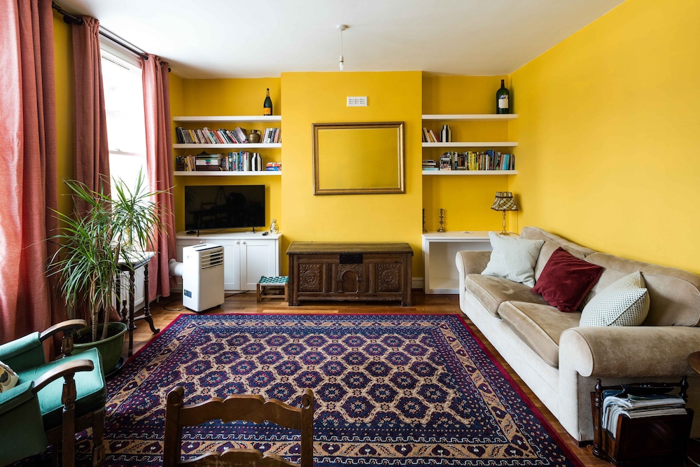 Elegant And Peaceful 2Bd Apt - Barons Court/London