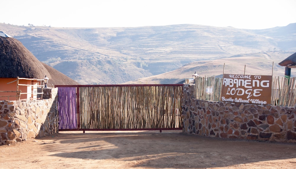 Ribaneng lodge