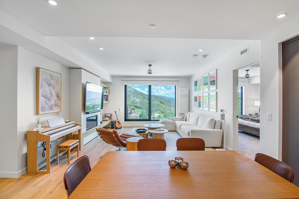 Electric Pass Lodge by Snowmass Vacation