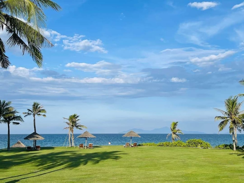 Ocean Villas Beach Resort