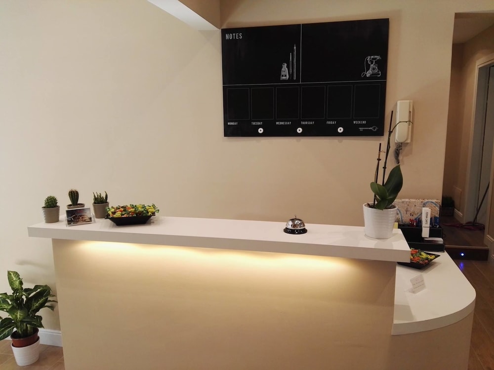 Tolli Rooms